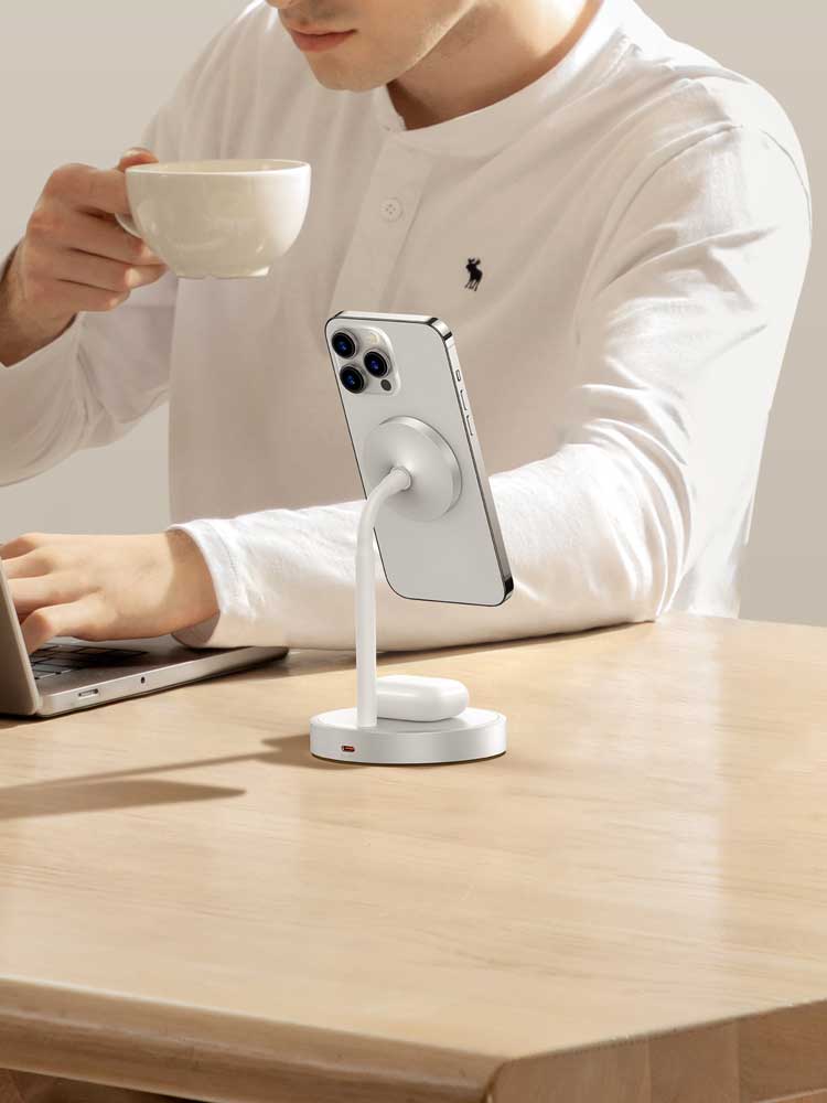 PowerGO wireless charger power bank